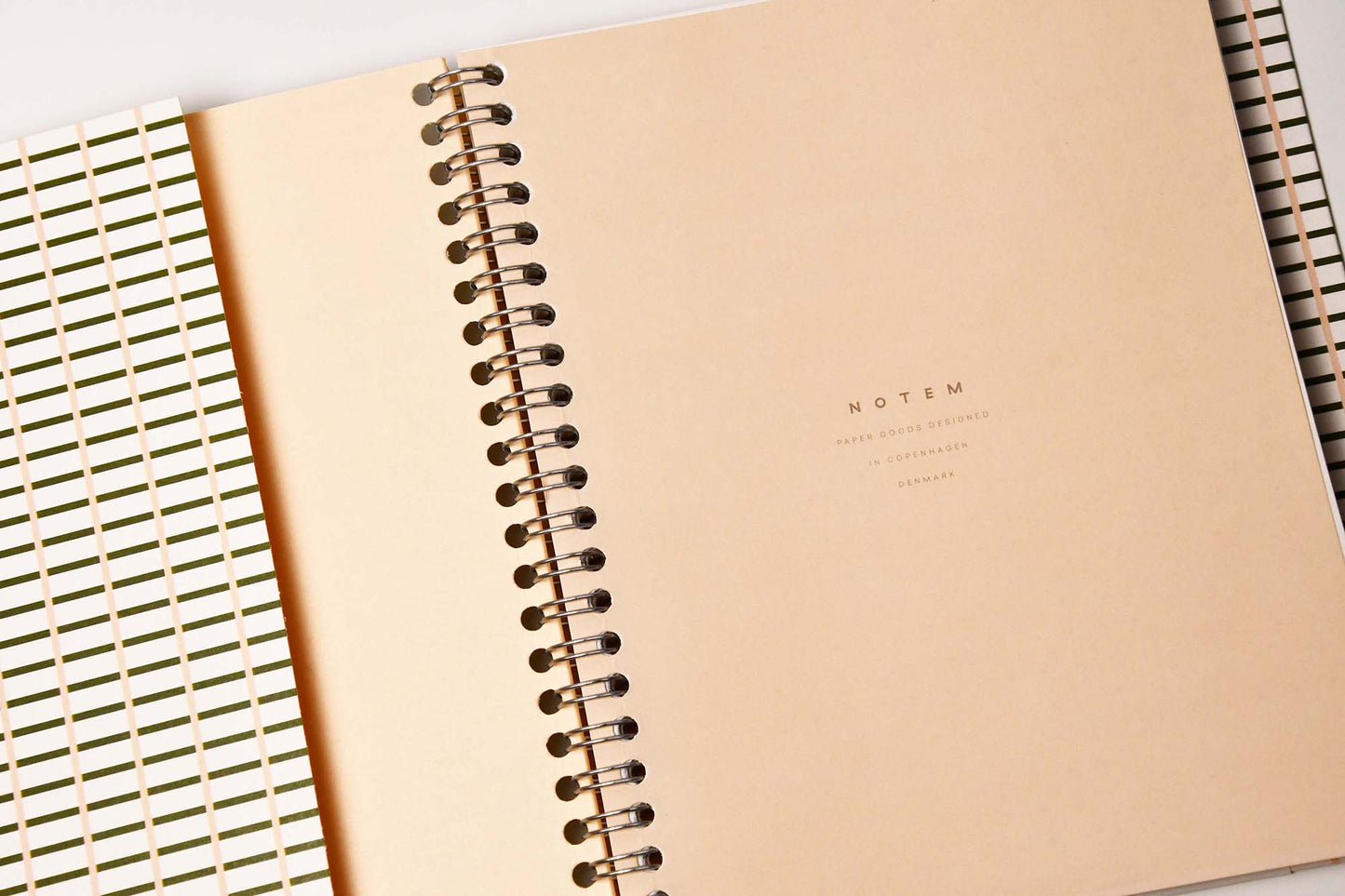 [NOTEM] NELA ネラ スパイラルリングノート ミディアム ドット - グリーン